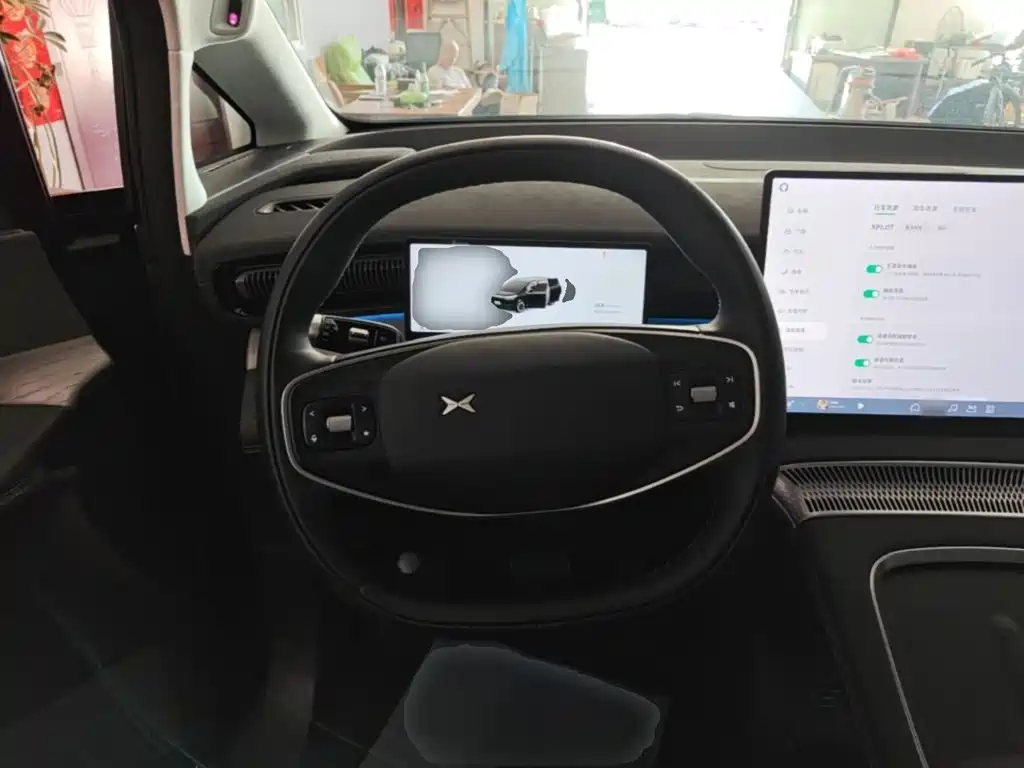 XPeng X9 — миниатюра 11
