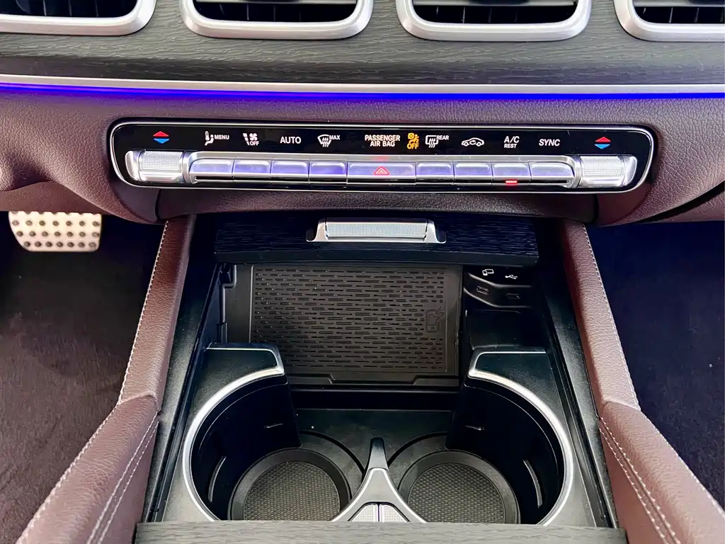 Mercedes-Benz GLS — миниатюра 19