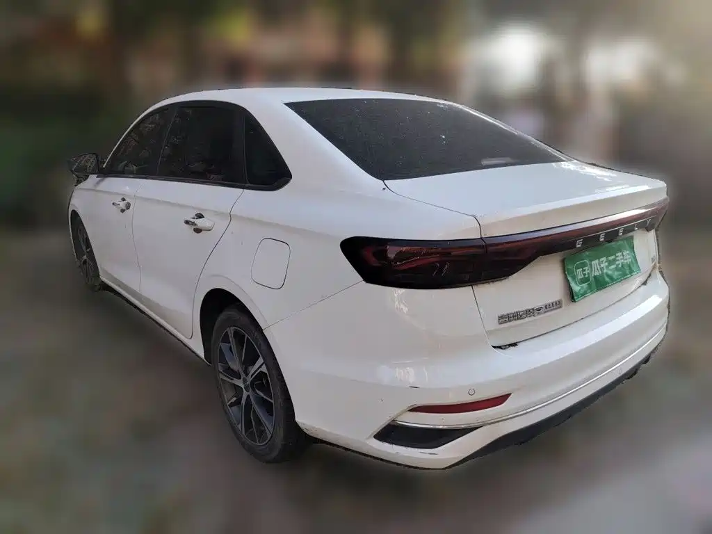 Geely Emgrand — миниатюра 23