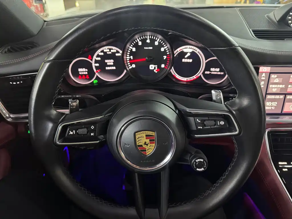 Porsche Panamera — миниатюра 8