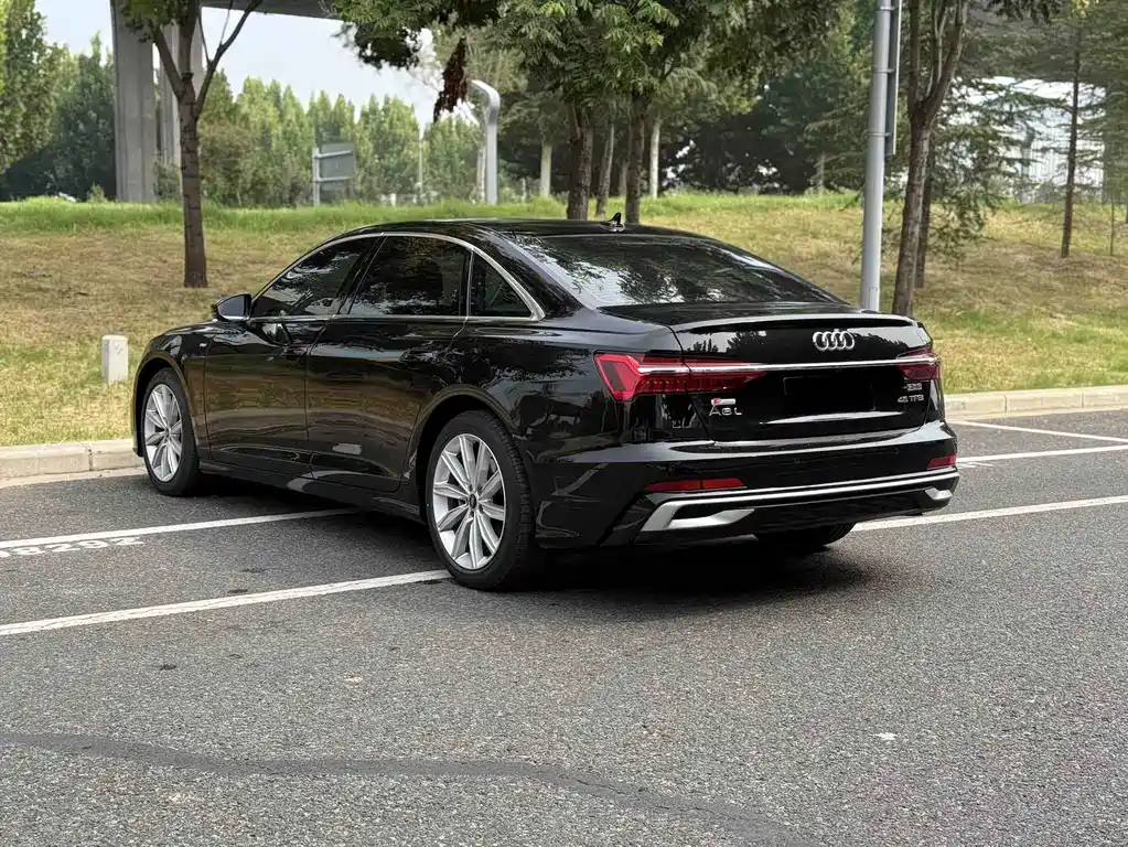 Audi A6L — миниатюра 4