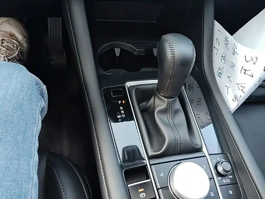 Mazda 3 Axela — миниатюра 14