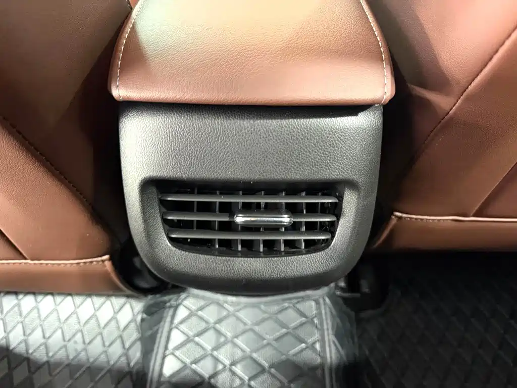 Chevrolet Monza — миниатюра 12