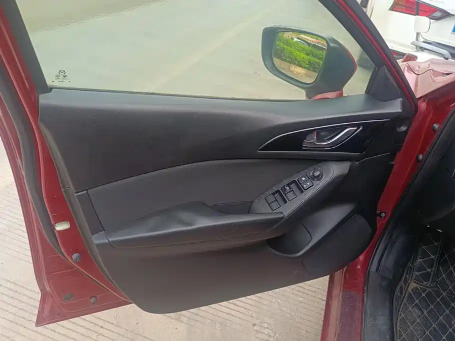 Mazda 3 Axela — миниатюра 7