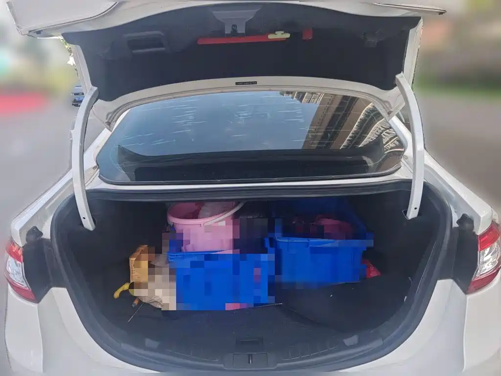 Ford Mondeo — миниатюра 15