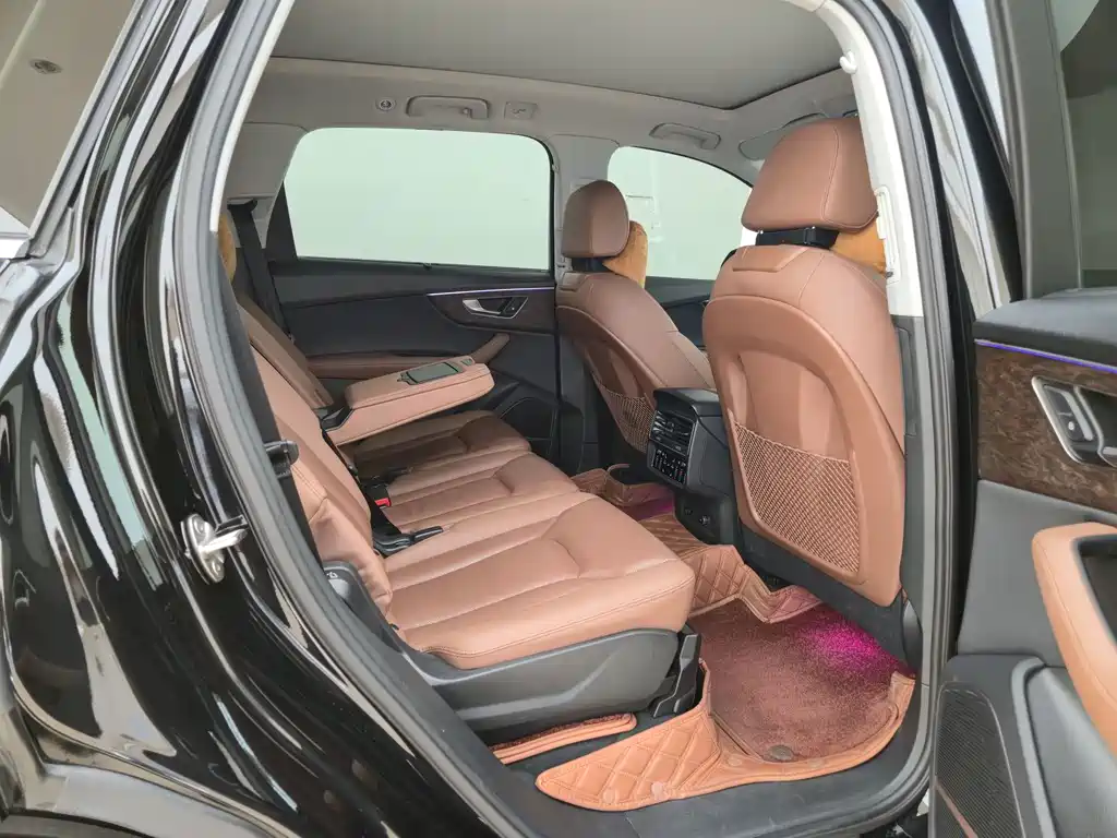 Audi Q7 — миниатюра 18