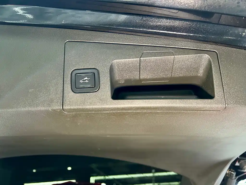 Cadillac XT5 — миниатюра 32