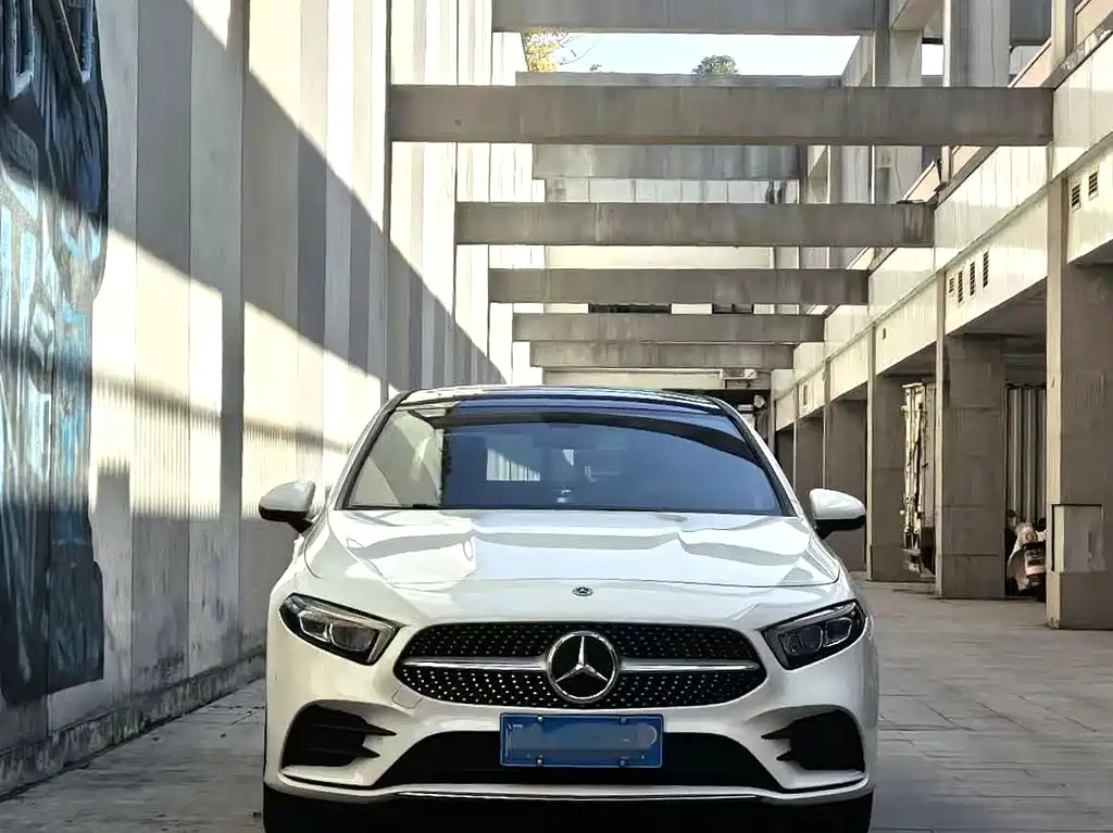 MERCEDES-BENZ A CLASS