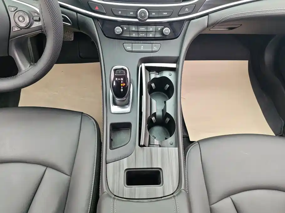 Buick LaCrosse — миниатюра 16