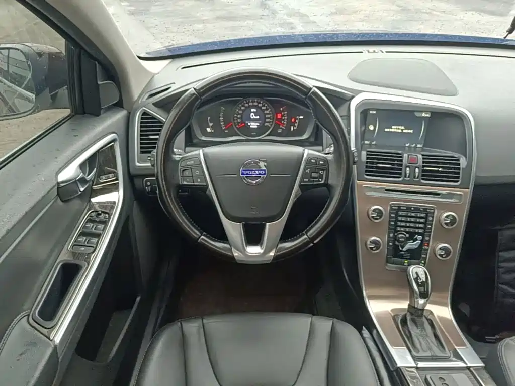 Volvo XC60 — миниатюра 11