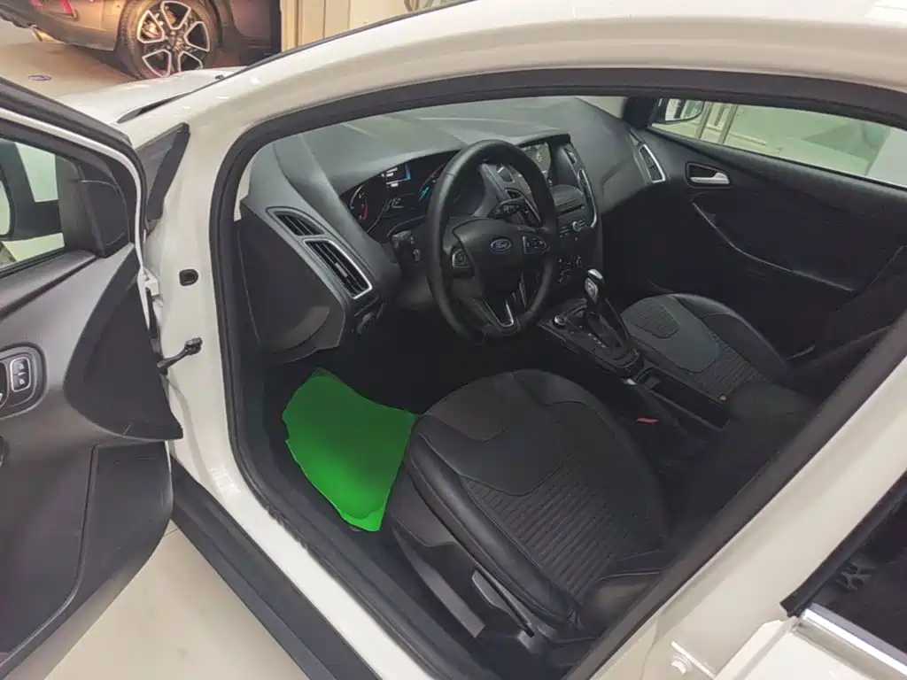 Ford Focus — миниатюра 16