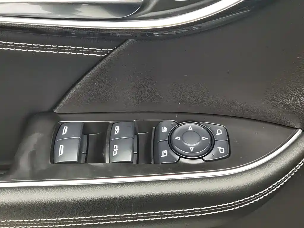 Buick Envision S — миниатюра 9