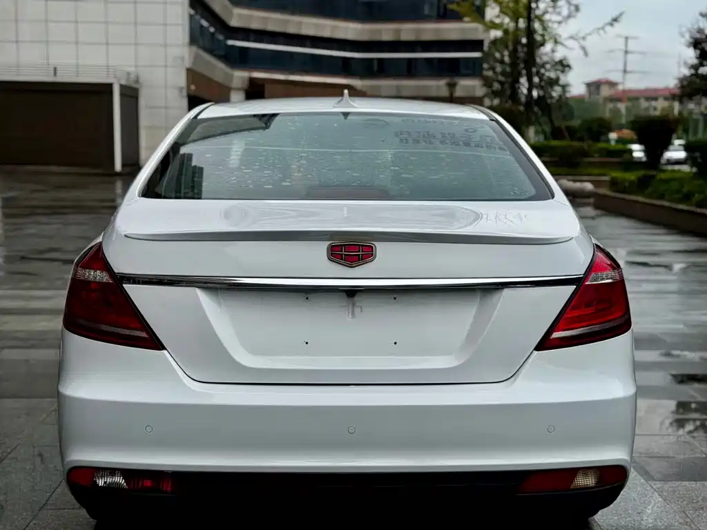 Geely Emgrand — миниатюра 7