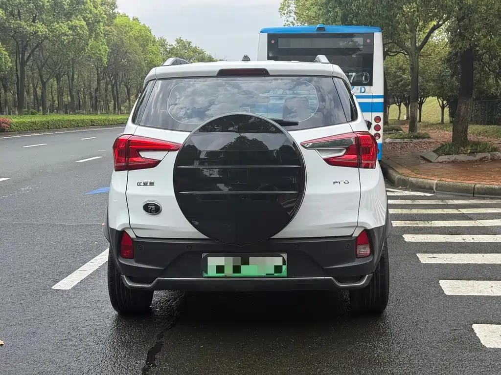 BYD Yuan Pro — миниатюра 8