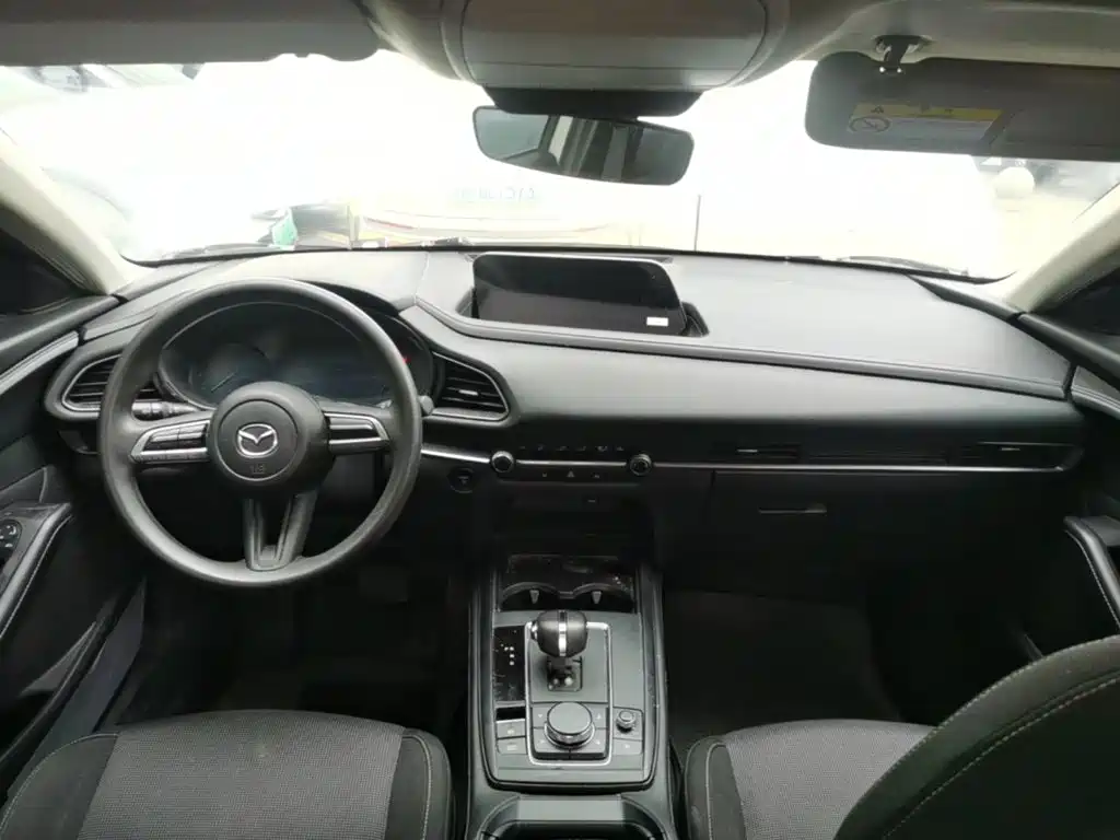 Mazda CX-30 EV — миниатюра 10