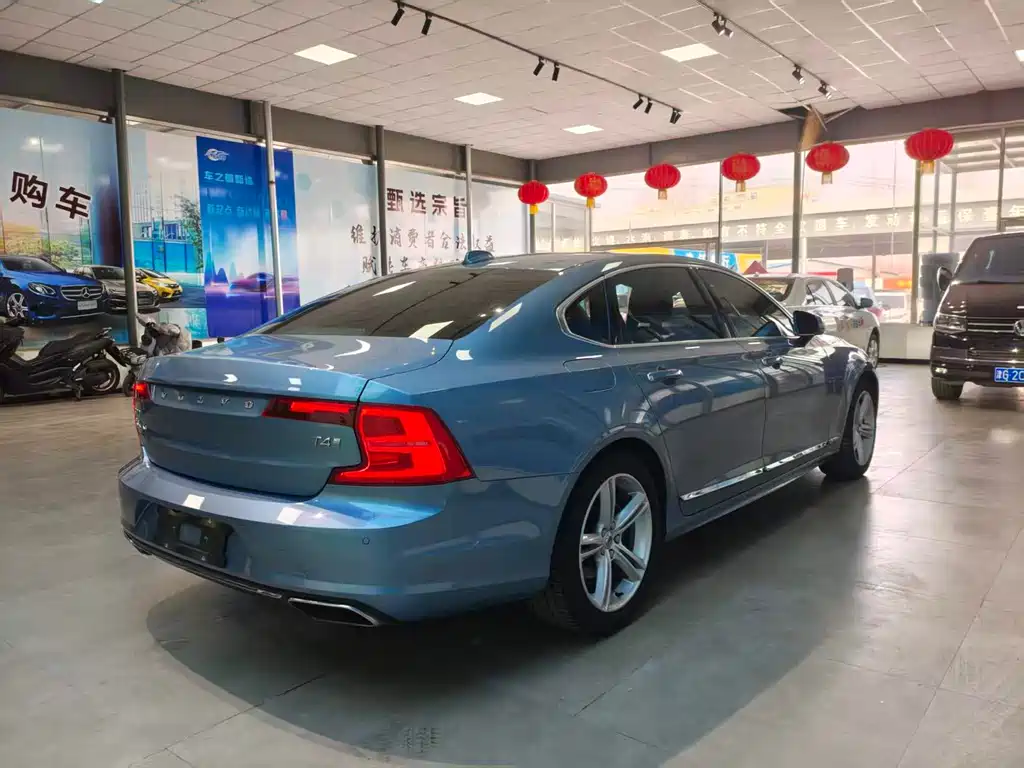 Volvo S90 — миниатюра 9