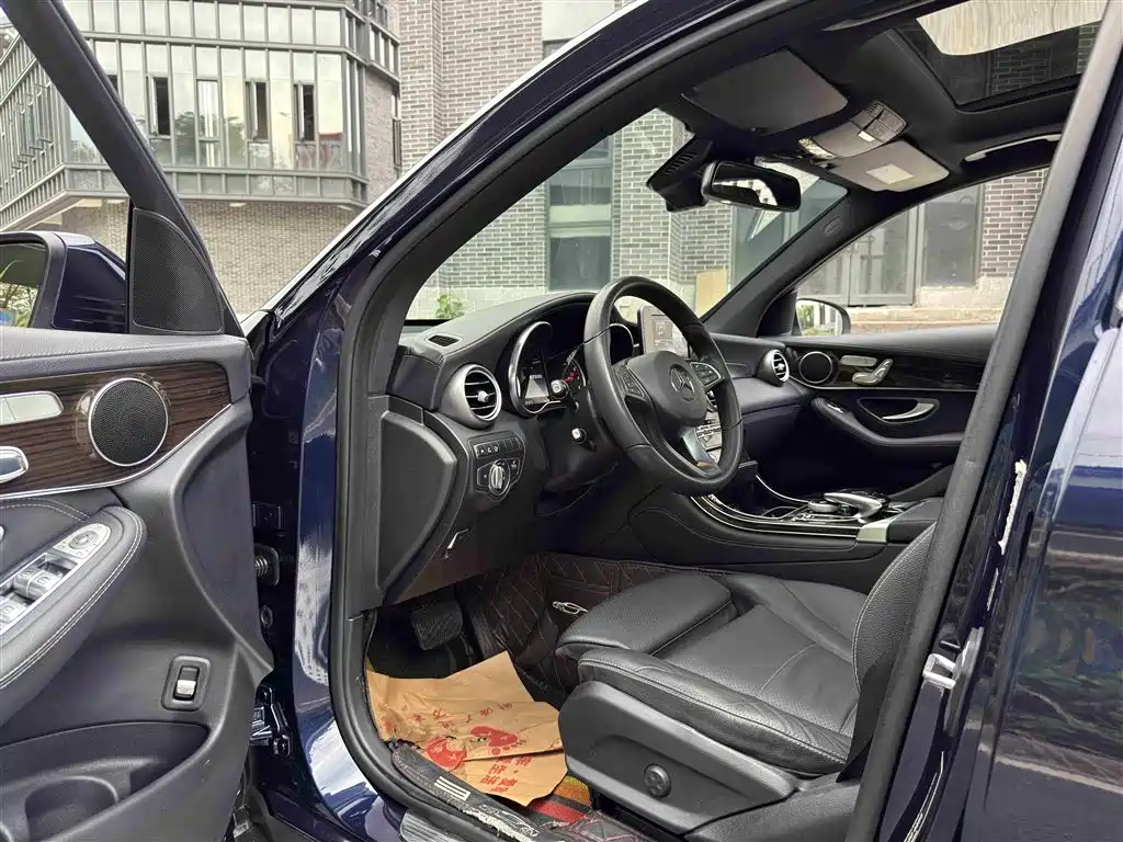 Mercedes-Benz GLC 2017 GLC 260 4MATIC Luxury