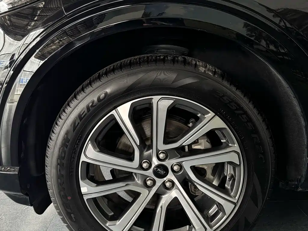 Ford Explorer — миниатюра 8
