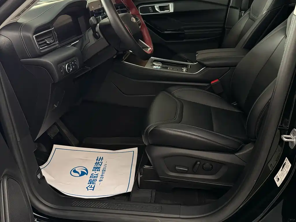 Ford Explorer — миниатюра 10