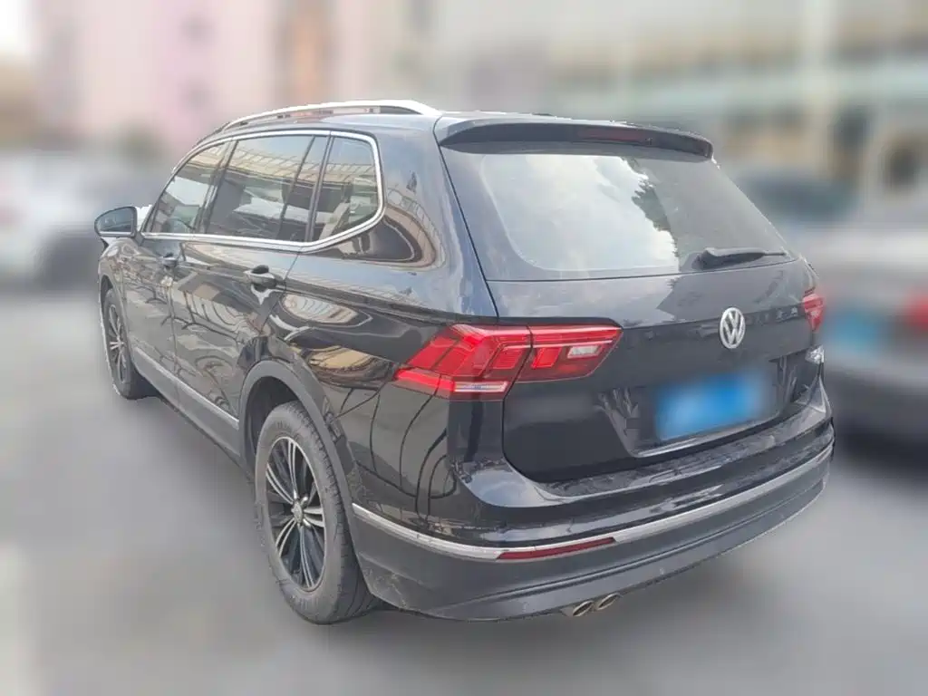 Volkswagen Tiguan L — миниатюра 7