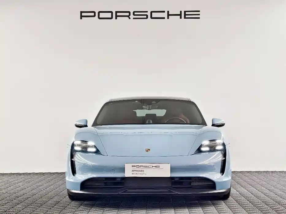Porsche Taycan — миниатюра 2