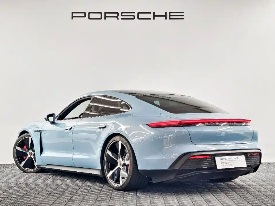 Porsche Taycan — миниатюра 7