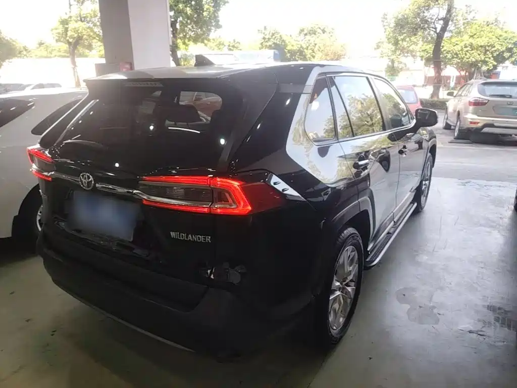 Toyota Wildlander — миниатюра 7