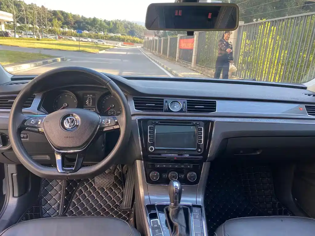 Volkswagen Passat — миниатюра 6