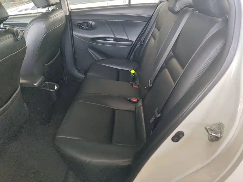 Toyota Yaris L — миниатюра 17