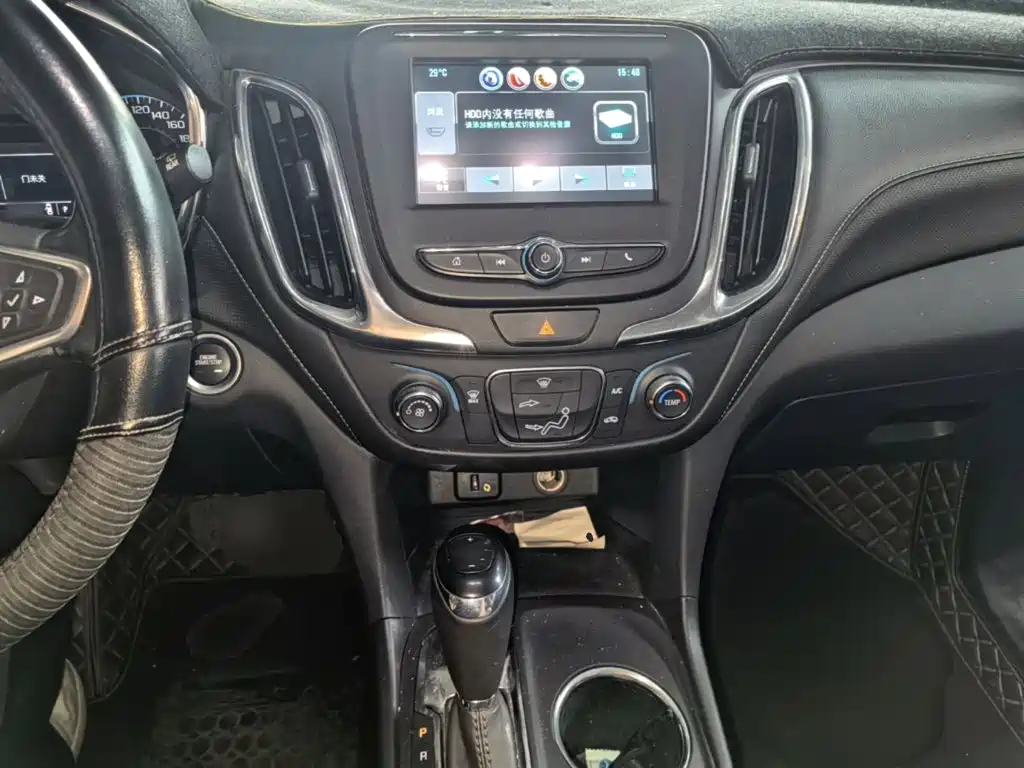 Chevrolet Equinox — миниатюра 10