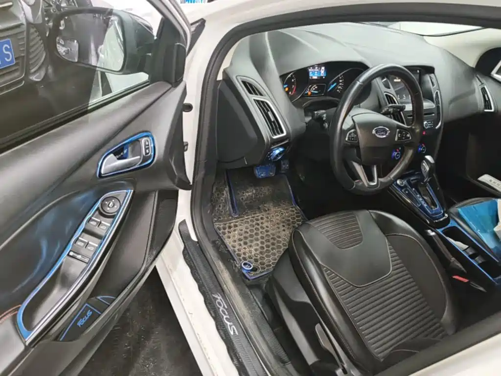 Ford Focus — миниатюра 16