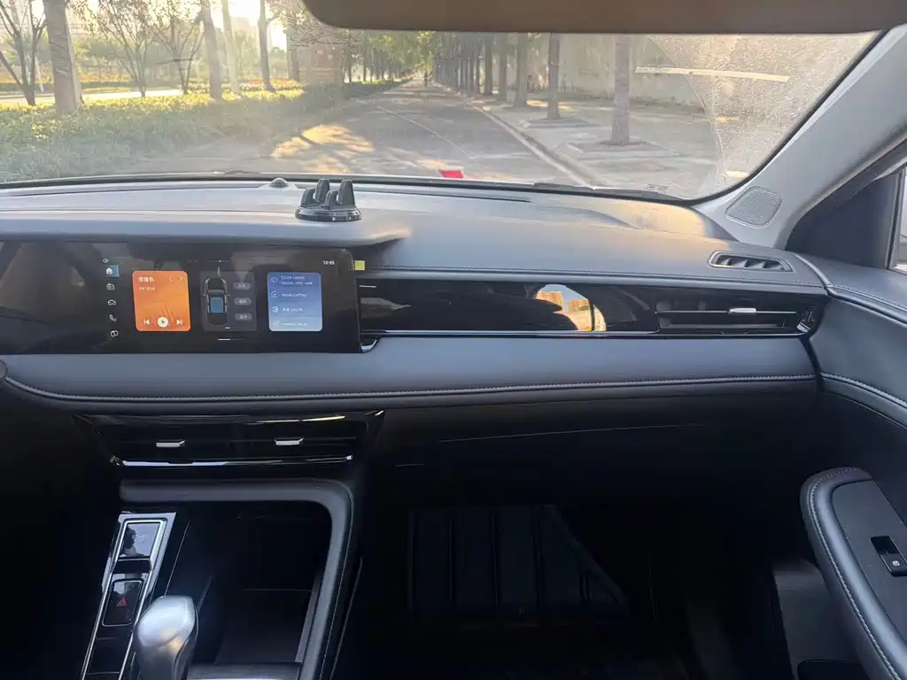Roewe i5 — миниатюра 10