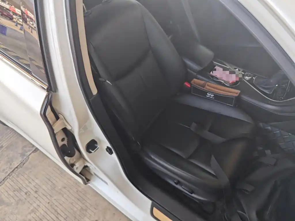 Infiniti Q50L — миниатюра 25