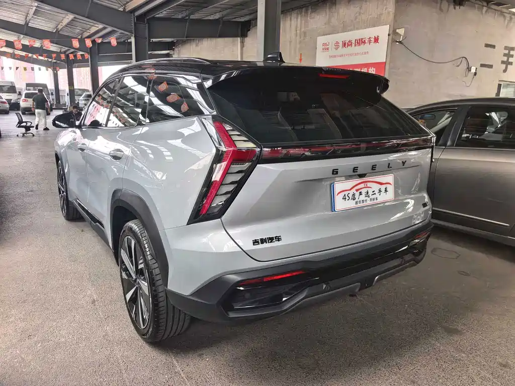 Geely Boyue L — миниатюра 9