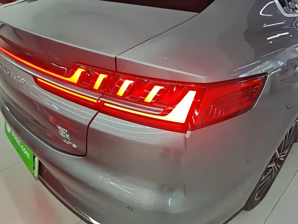 BYD Han — миниатюра 8