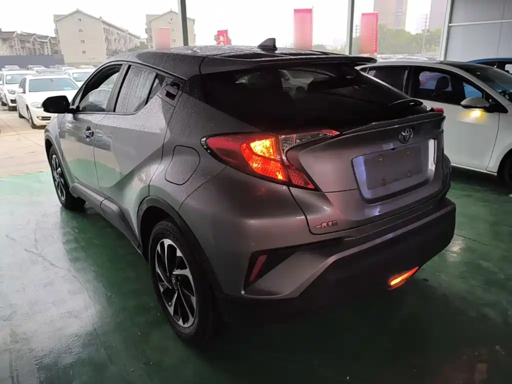 Toyota IZOA — миниатюра 5