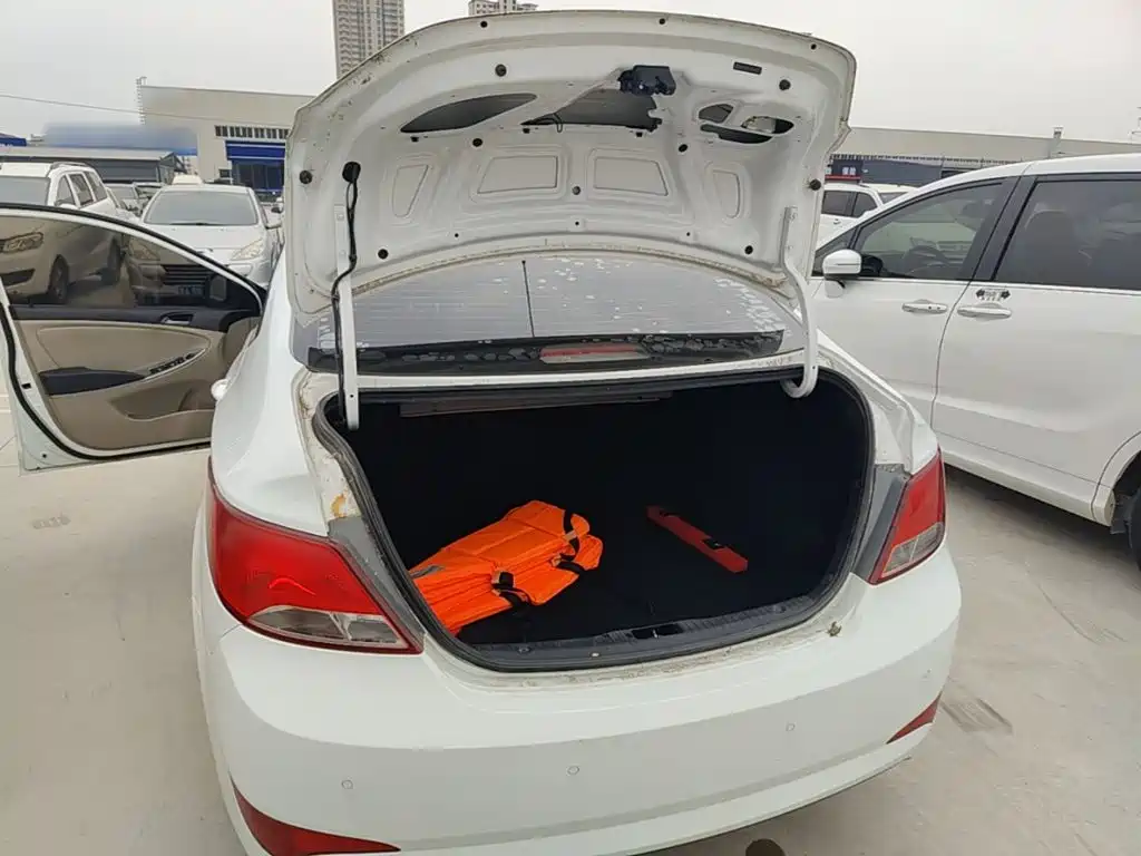 Hyundai Verna — миниатюра 19