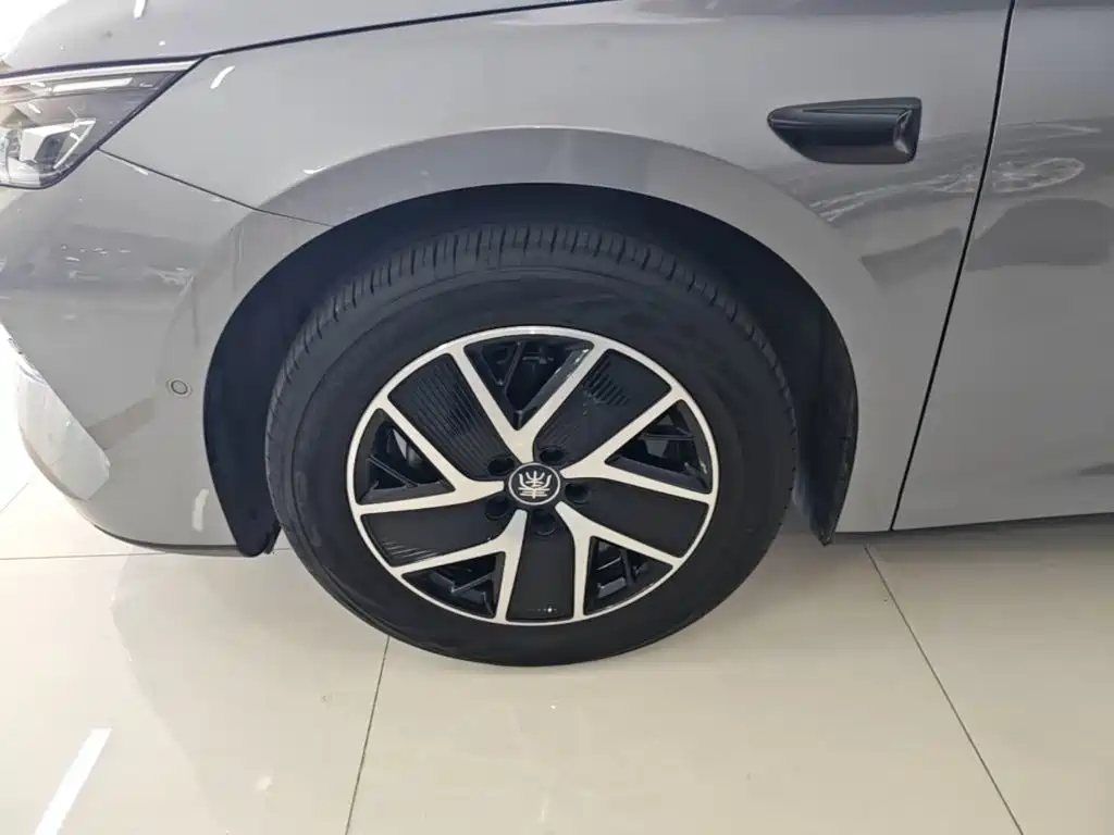 BYD Qin L — миниатюра 23