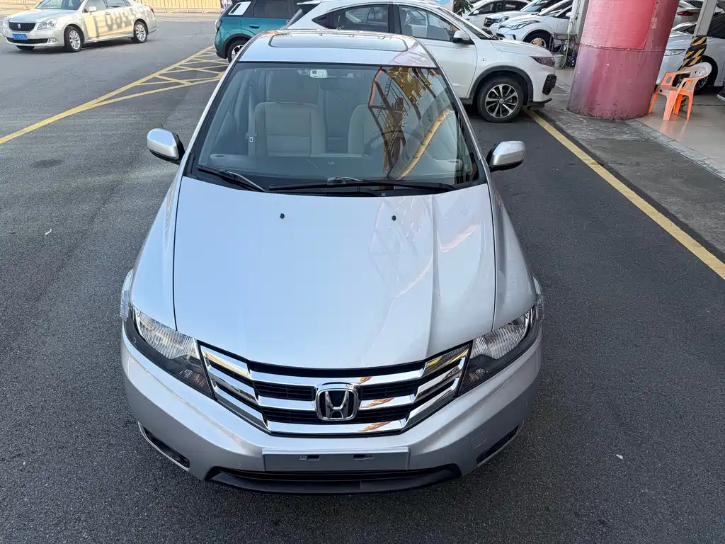 Honda City Classic Elegant 1.5L Auto Elite Edition, фото 3