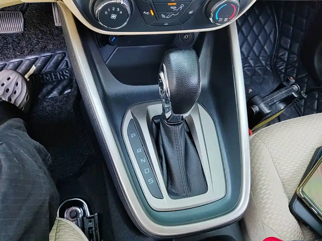 Ford Escort — миниатюра 14