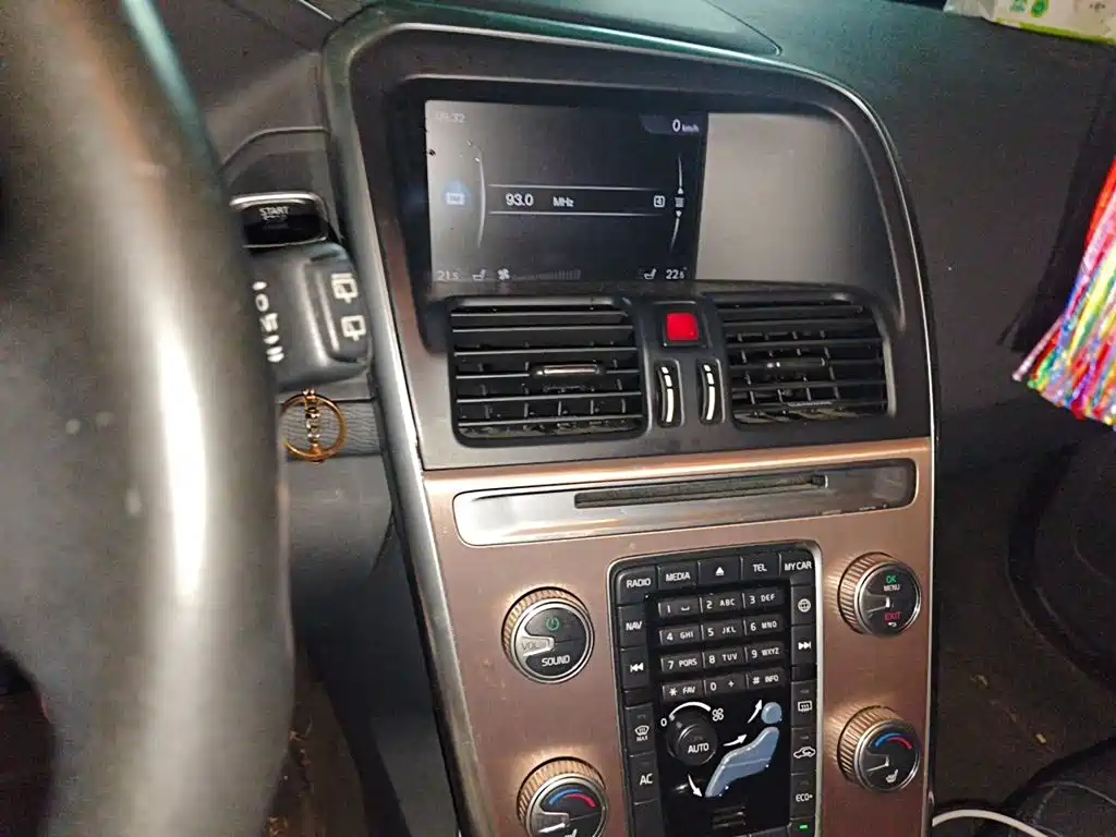 Volvo XC60 — миниатюра 6