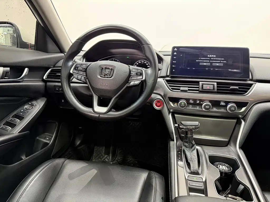 Honda Accord — миниатюра 11