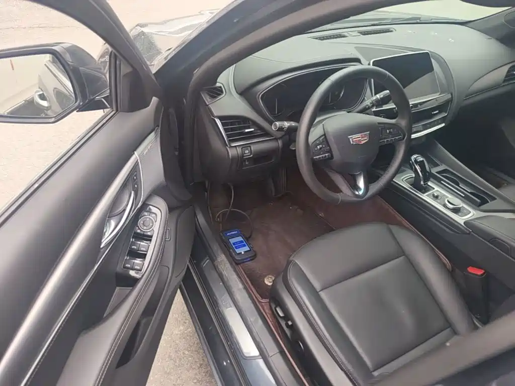 Cadillac CT5 — миниатюра 21