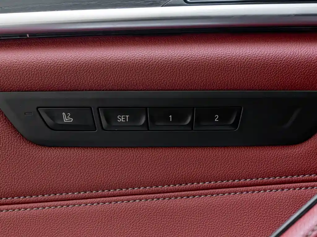 BMW 5 Series — миниатюра 25