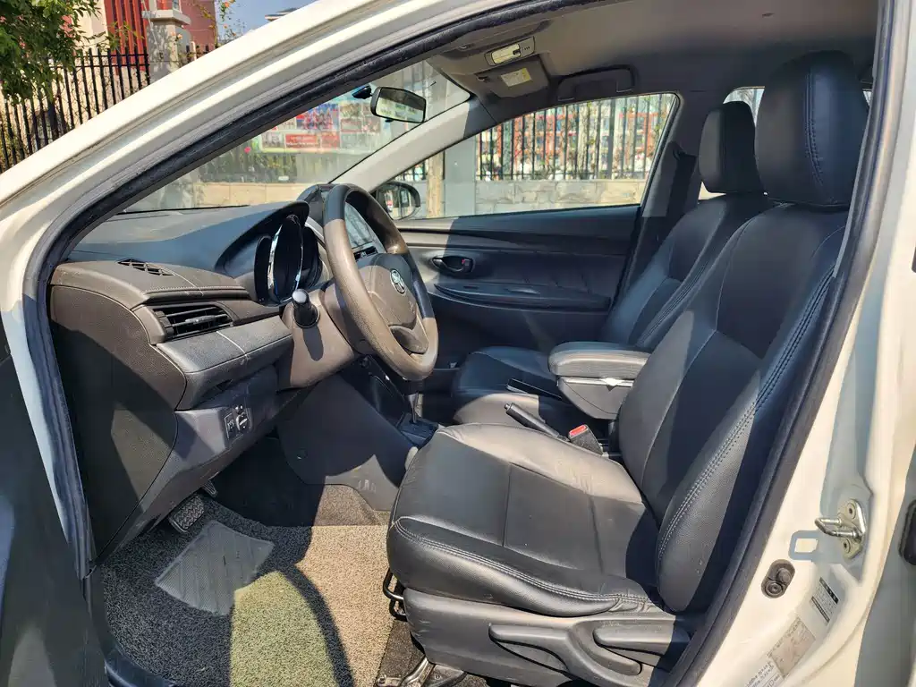 Toyota Vios — миниатюра 8