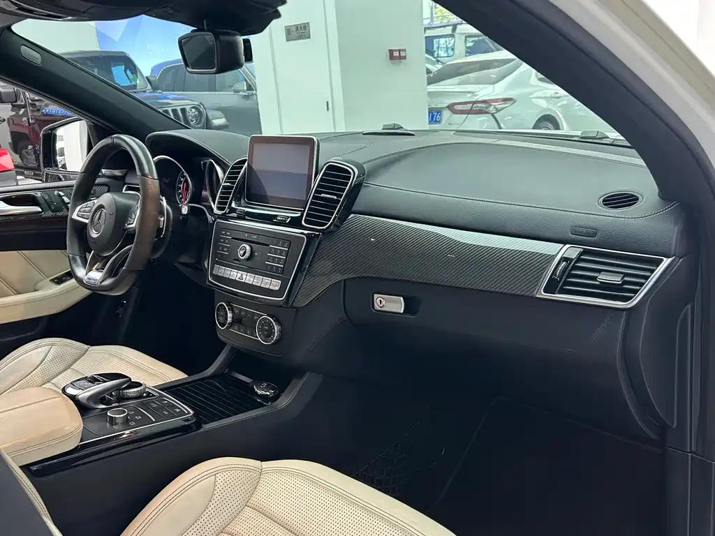 MERCEDES-BENZ GLE COUPE AMG