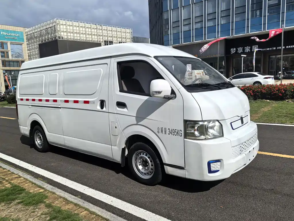 Yuan Cheng Yuan Cheng Xingxiang E6 — миниатюра 3