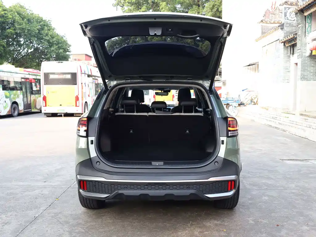 Kia Sportage — миниатюра 14