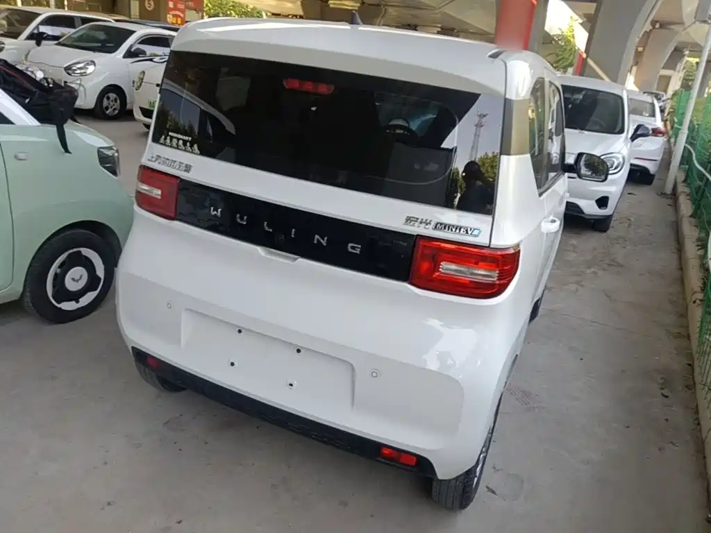Wuling MINIEV — миниатюра 7