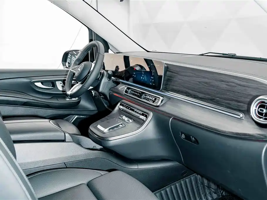 Mercedes-Benz V-Class — миниатюра 18